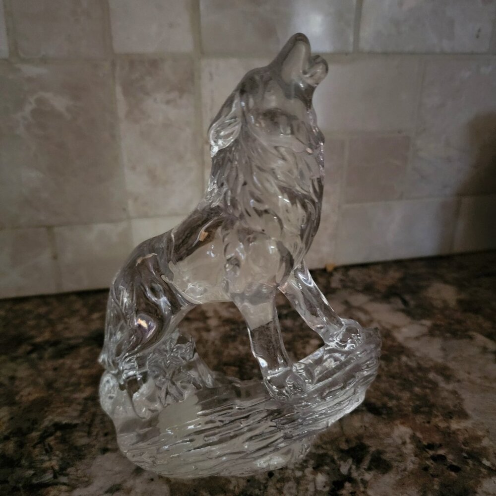Vintage Princess House Crystal Howling Wolf Figure-1990's